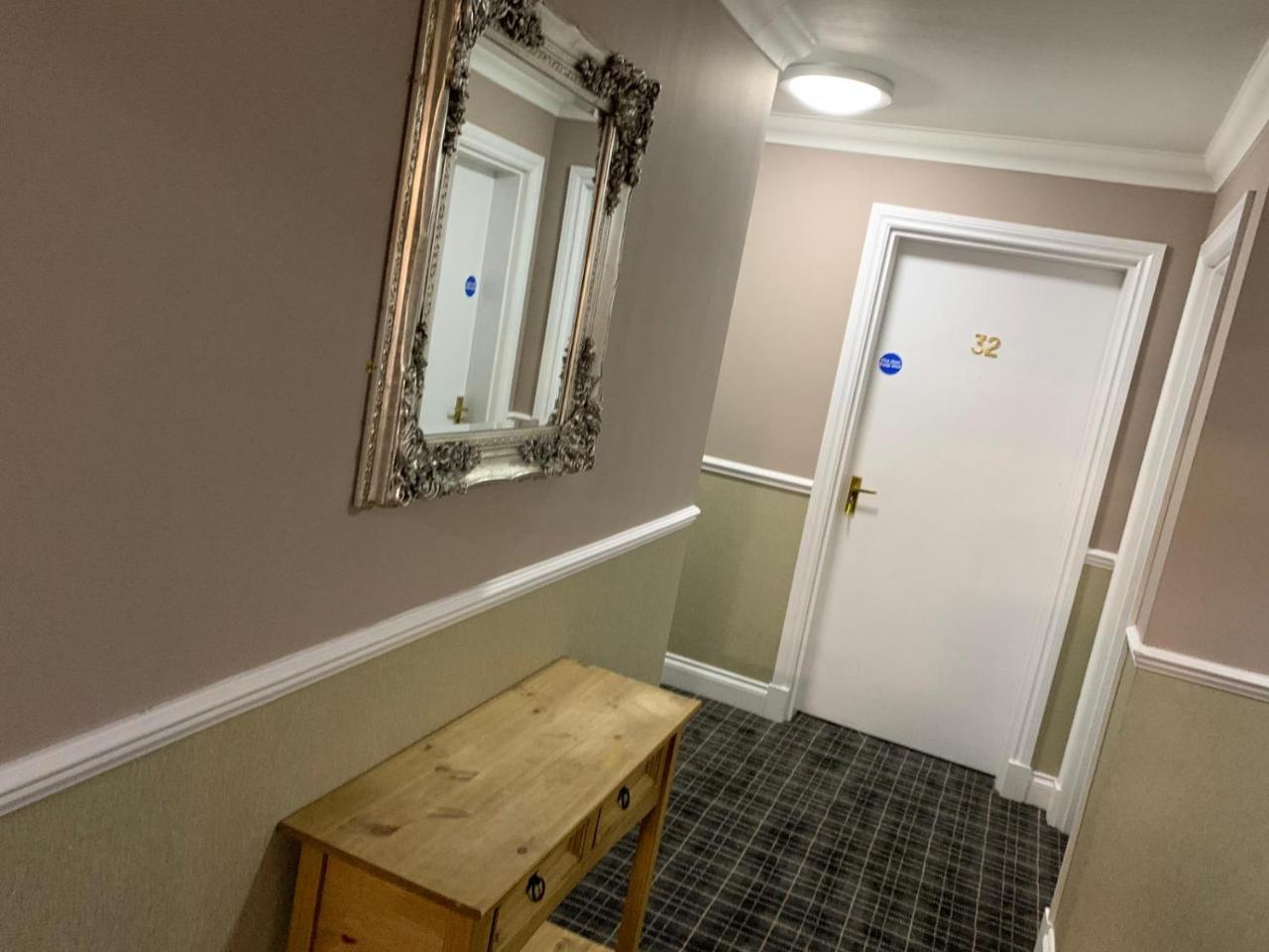 Waverley Inn Lodge Dingwall Eksteriør billede