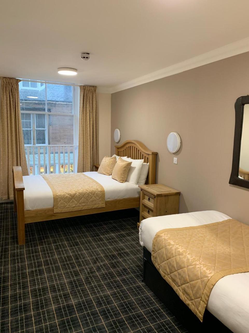 Waverley Inn Lodge Dingwall Eksteriør billede